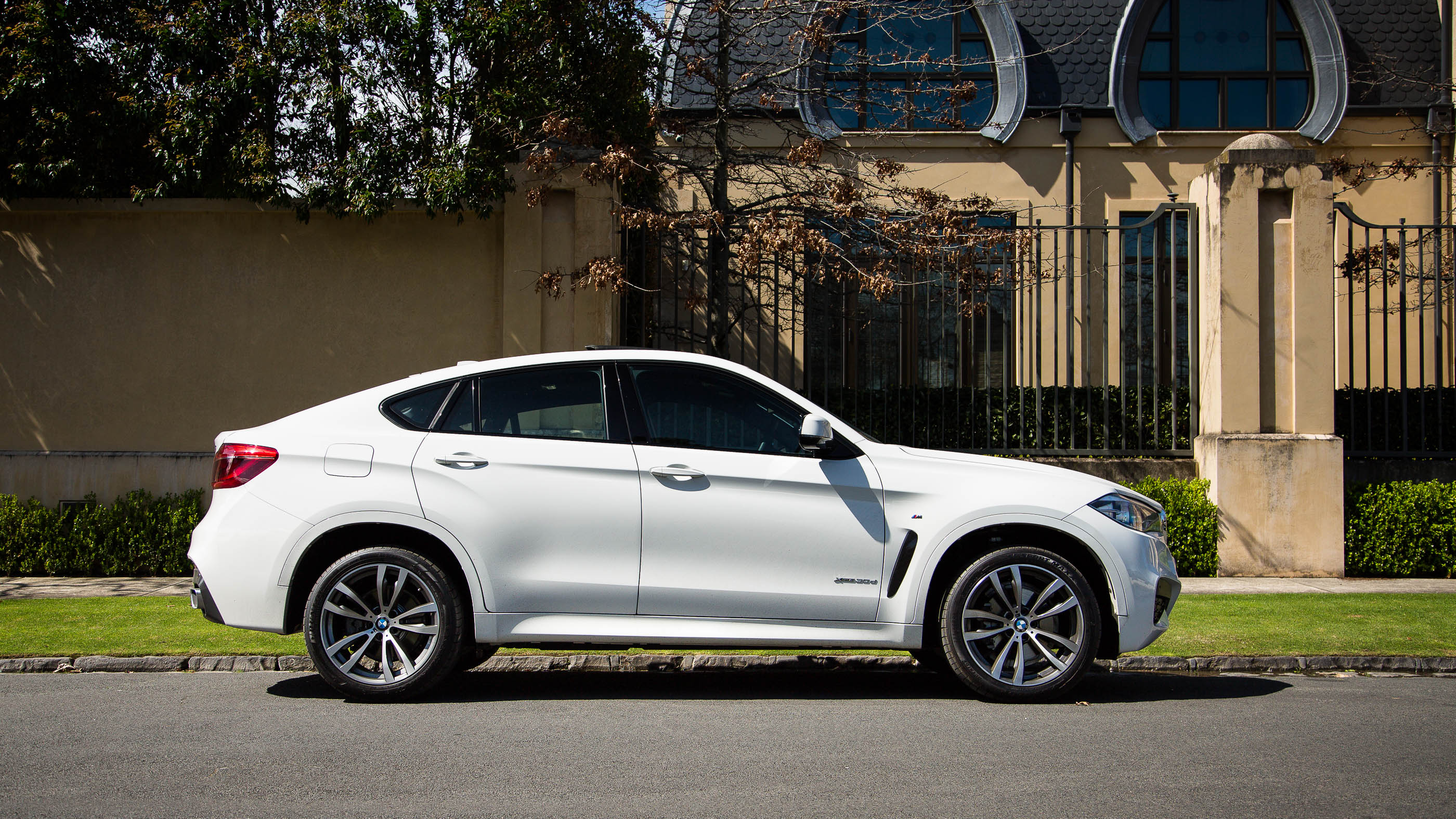 X 6 30 y. BMW x6 2016 белый. BMW x6 белый 2015. БМВ х6 белая 2016. BMW x6 30d.